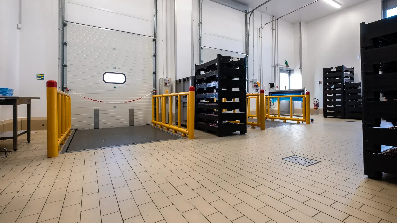 What to choose: bollard, guardrail, guide or surface protection